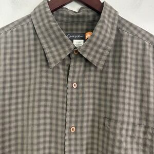 Quicksilver‎ Short Sleeve Button Up Men's XL Green Plaid Pattern Pocket Estilo